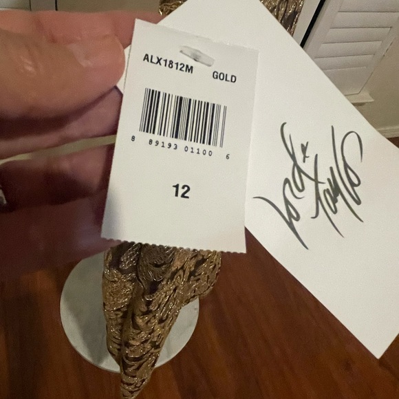 Extremely Catchy Tadashi Shoji Gold Dress - Picture 7 of 7